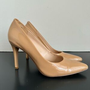 $5/$35 Nine West Patent Leather Nude Tan Pump Career Office Wear Size 6 Almond